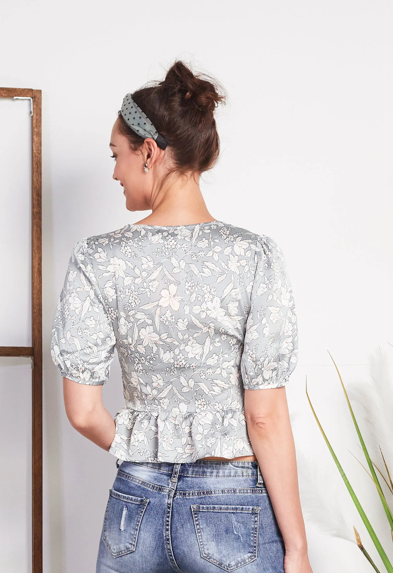 Allover Floral Puff Sleeve Top