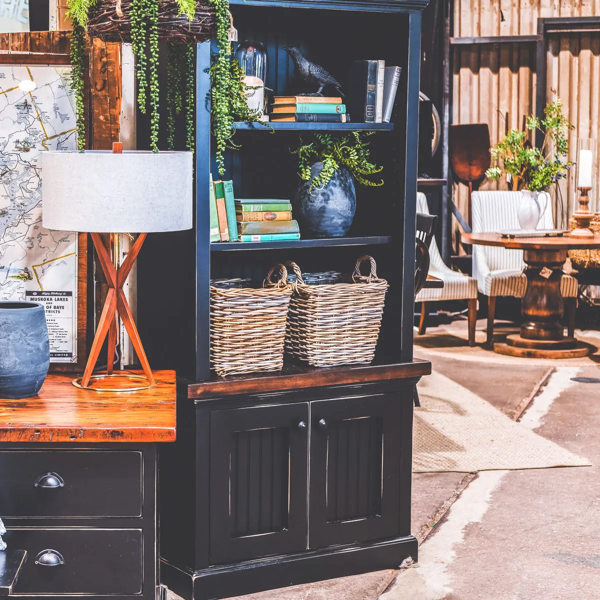 Bookshelf – 2 Door
