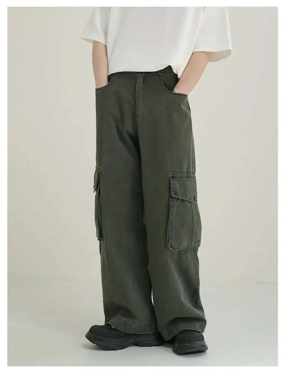 Elastic Waist Wide Leg Cargo Pants