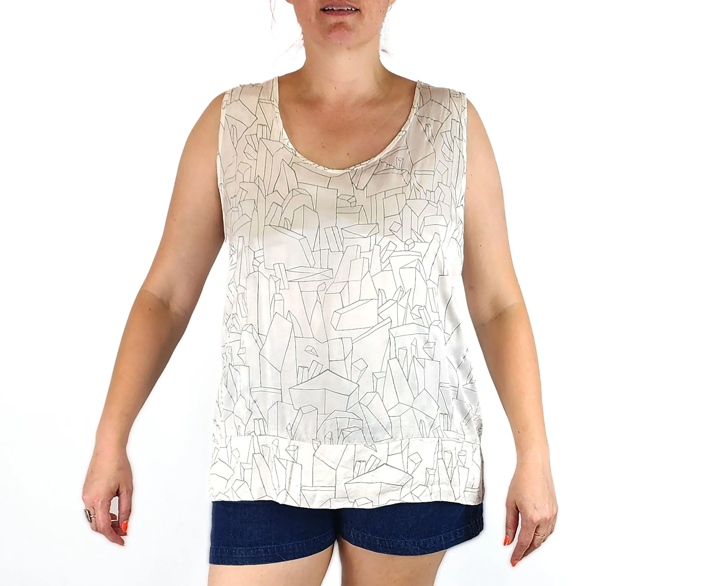 Elk white geometric print top size XL