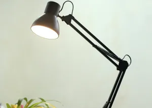 HÌÎ_nga Desk Lamp