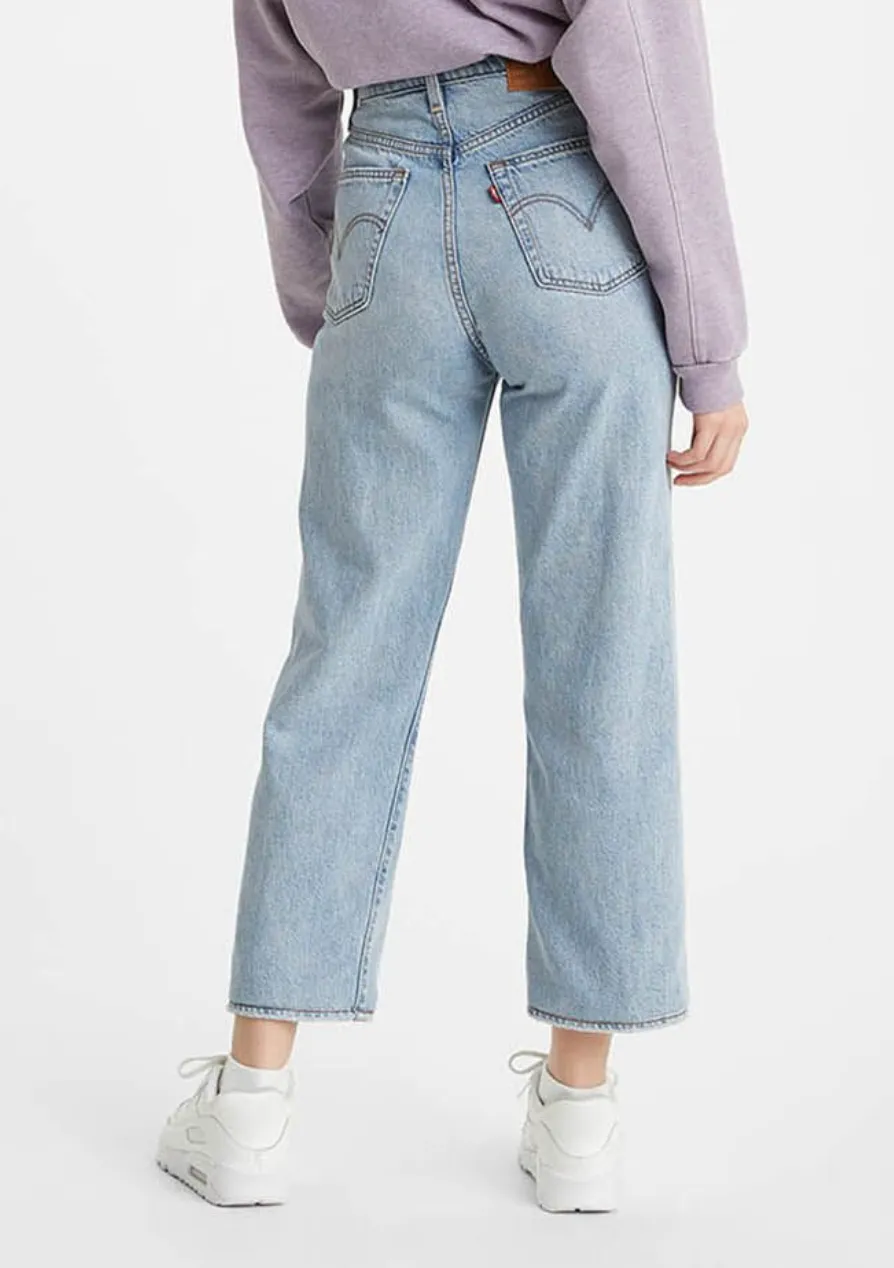 Levis Ribcage Straight Jean