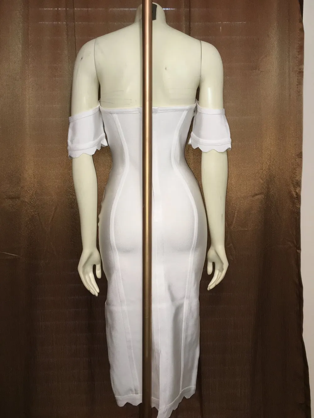 "AVERY" (WHITE)