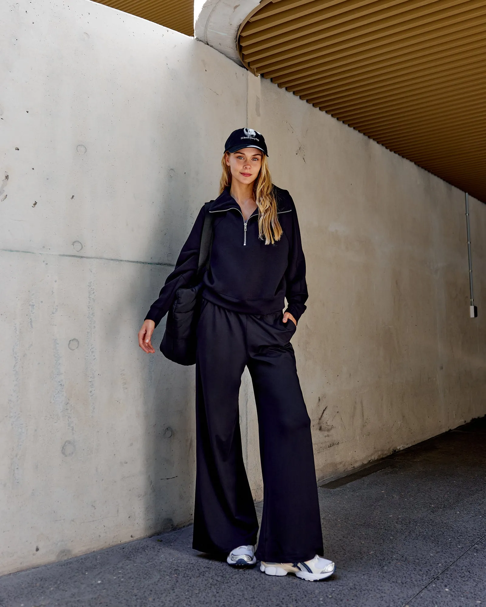 Restore CloudFLX Wide Leg Pant - Black