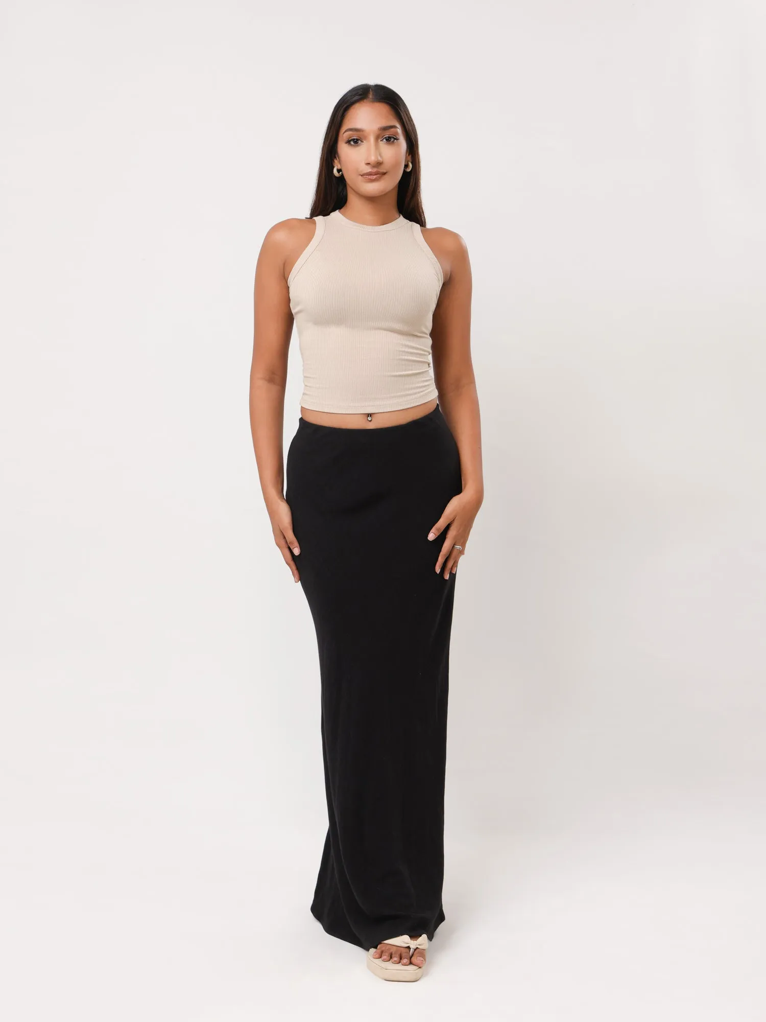 Riri Sleeveless Halter Neck Crop Top