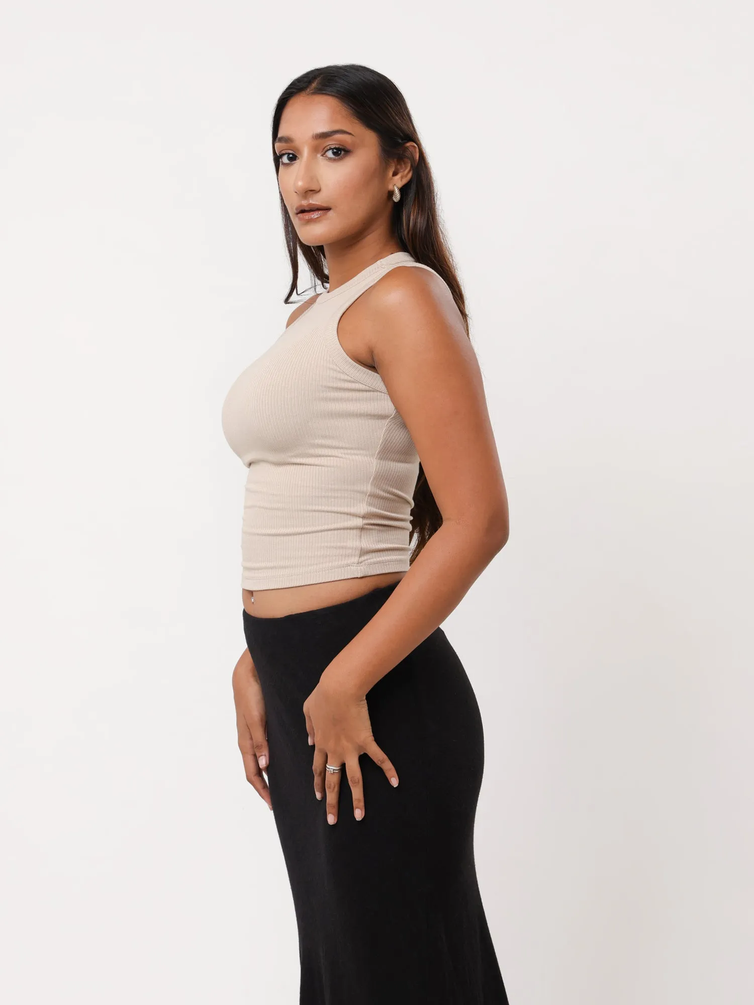 Riri Sleeveless Halter Neck Crop Top