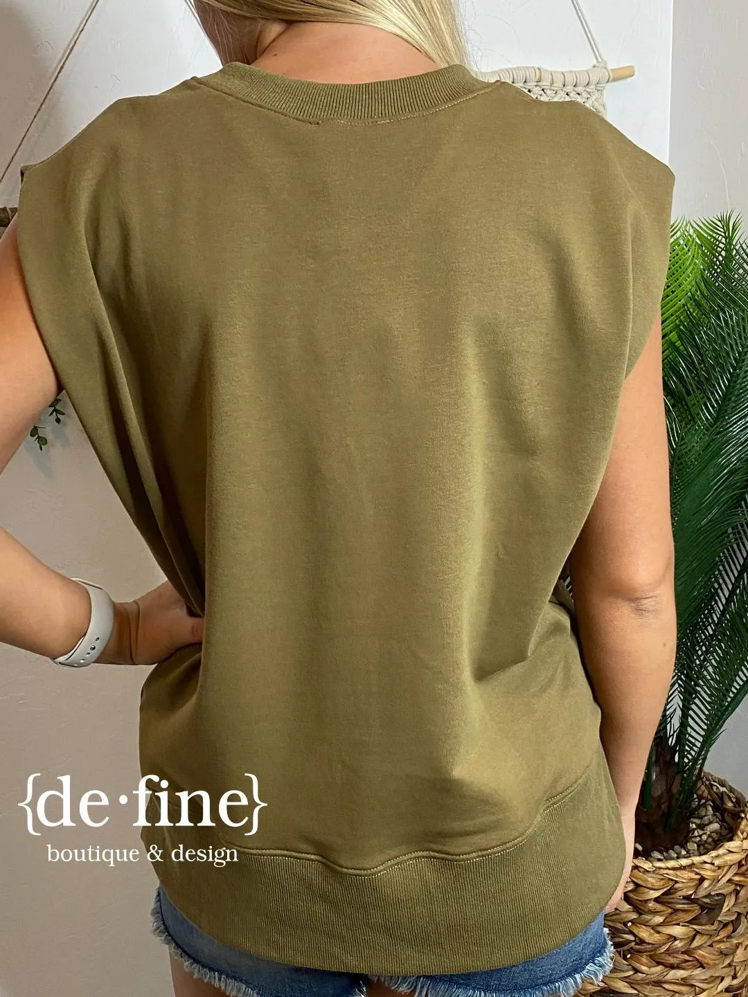 Sleeveless Tee in Black or Olive