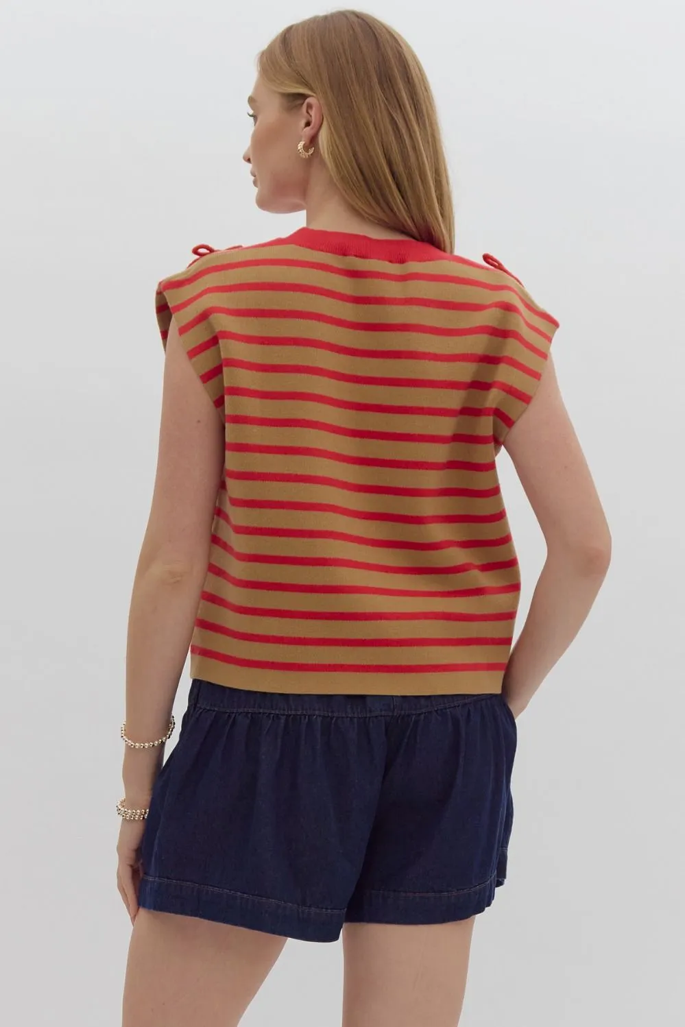 Striped sleeveless round neck top
