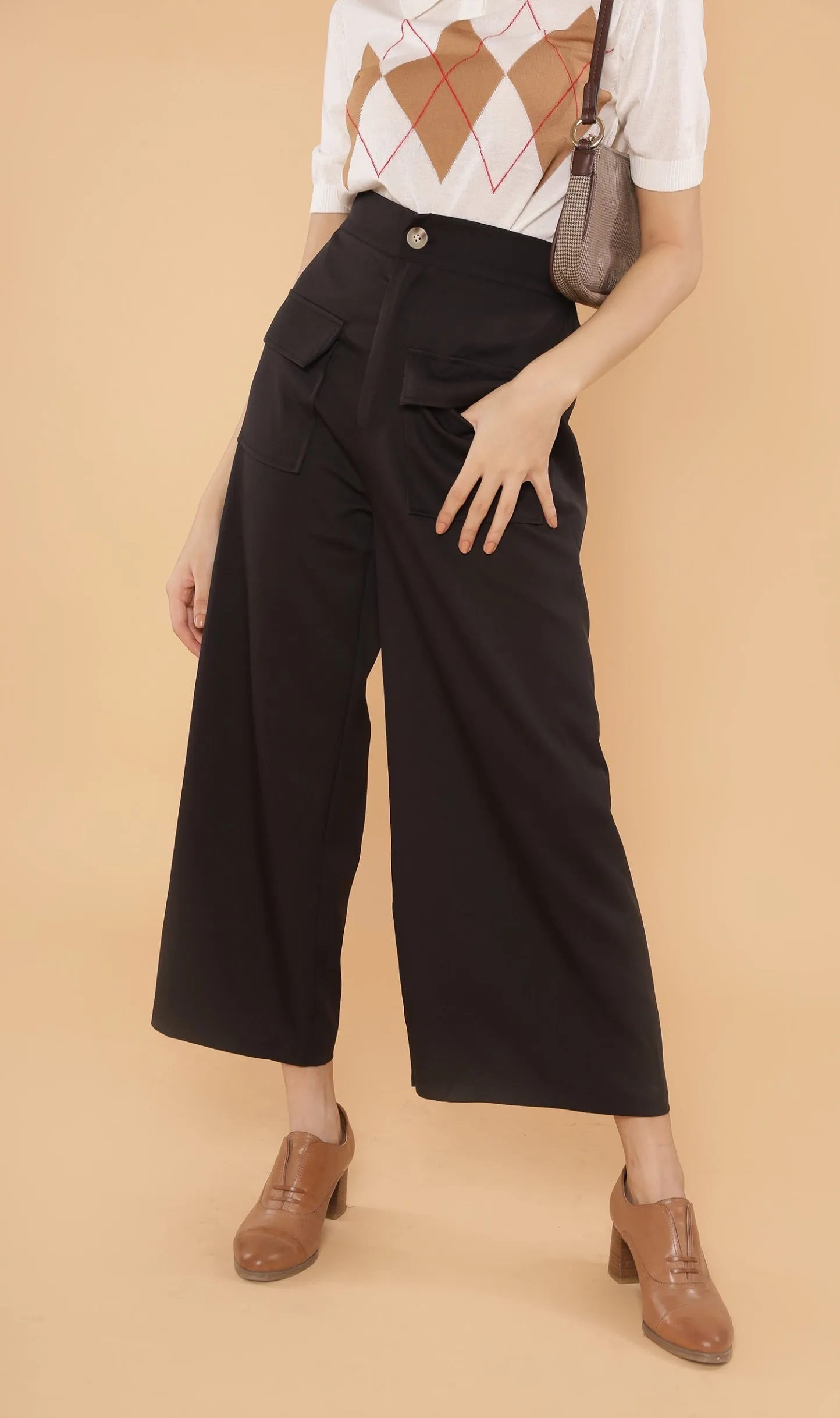 VEGA Wide-Leg Cargo Pants
