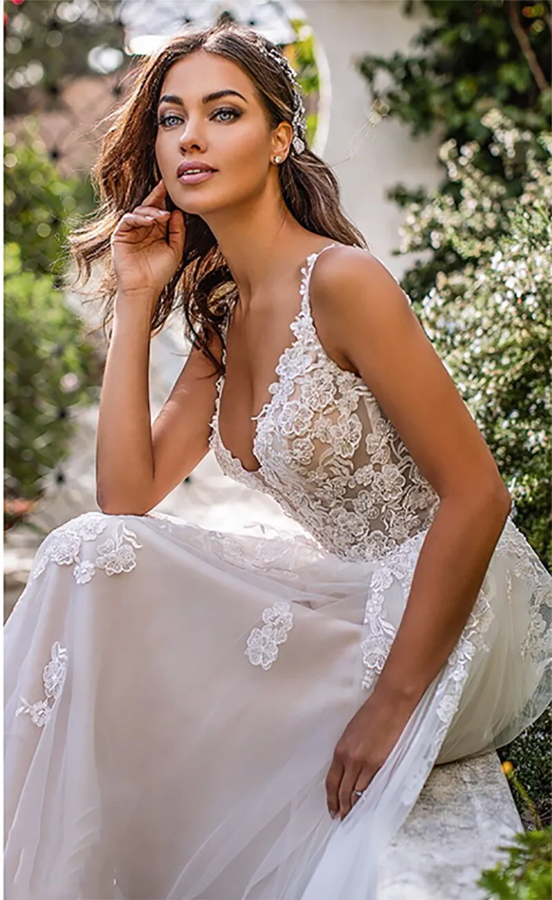 Wedding Dress 3D Flowers Spaghetti Strap Bride Dresses
