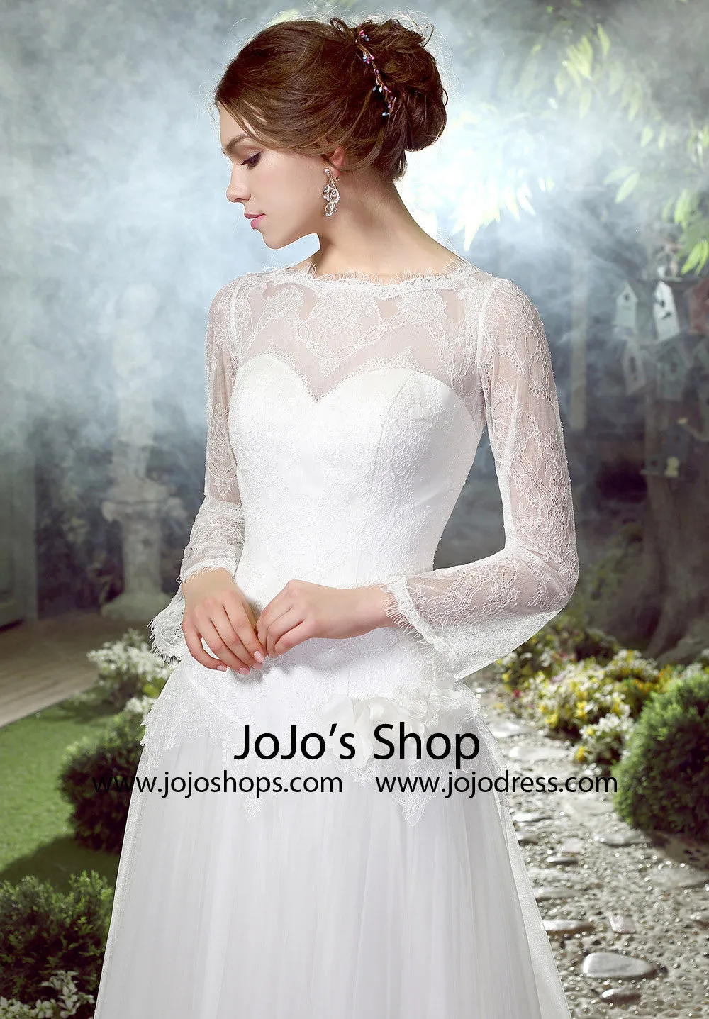 Whimsical Lace A-line Wedding Dress with Tulle Skirt | HL1026